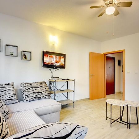 Apartment Mores ميدولين المظهر الخارجي الصورة