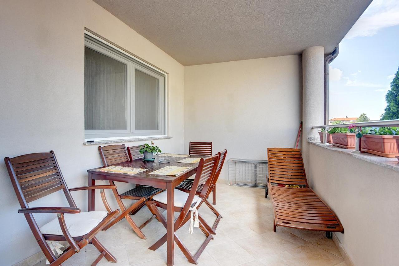 Apartment Mores ميدولين المظهر الخارجي الصورة